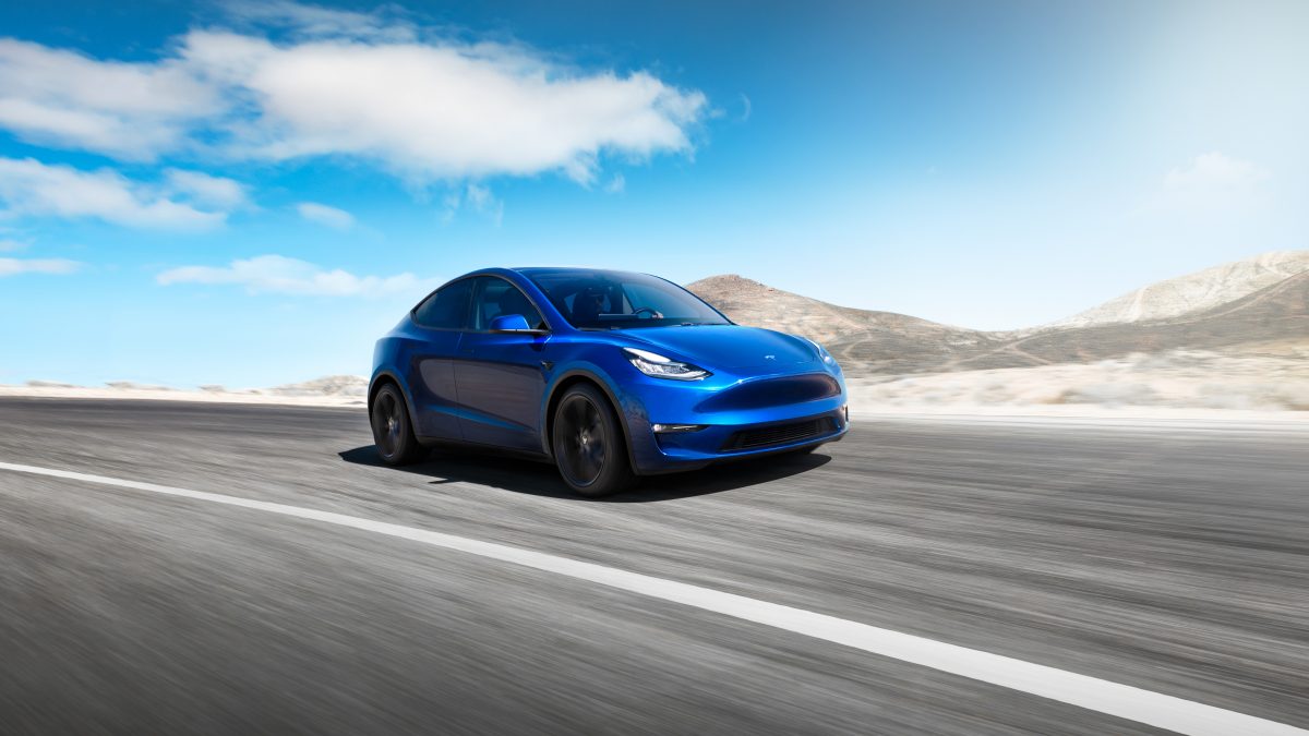 Tesla Model Y supera rivais alemães no segmento de SUVs médios