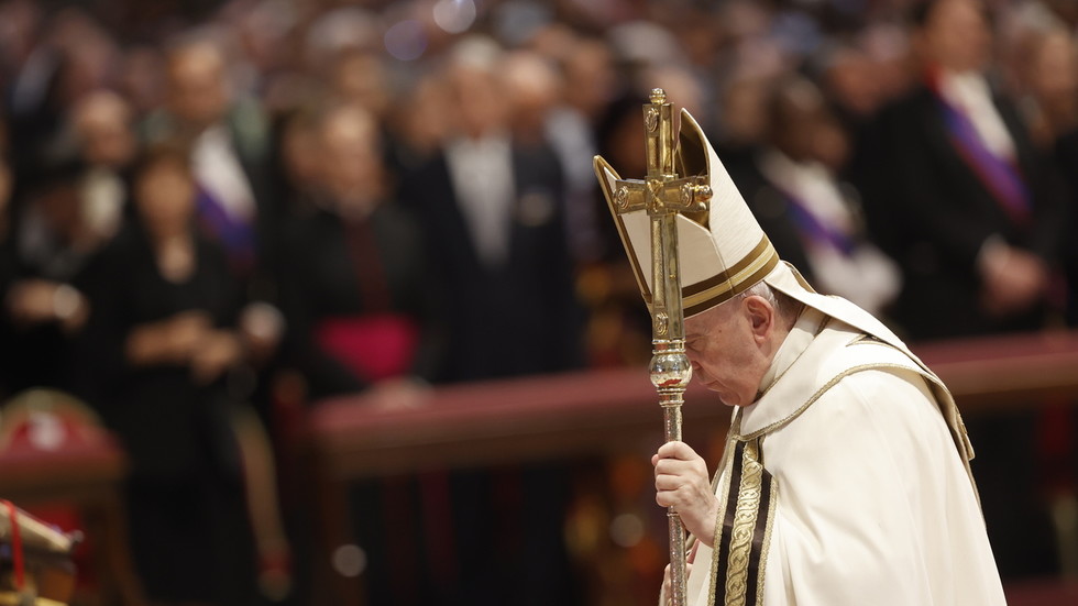 Papa reformula Cavaleiros de Malta — RT World News