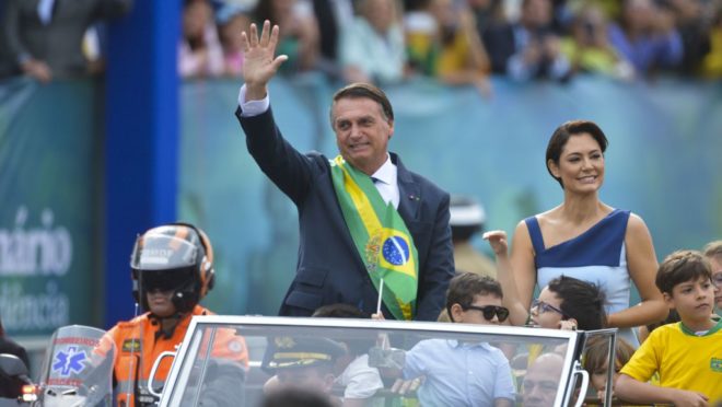 Confira a íntegra do discurso de Bolsonaro a apoiadores em Brasília