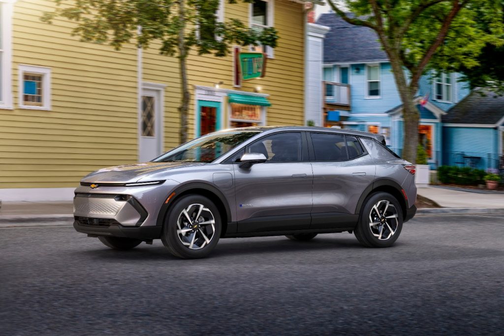 O Chevrolet Equinox EV foi apresentado no mercado norte-americano e chegará em breve no Brasil;  veja os detalhes do SUV