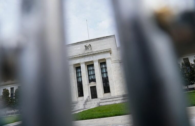 Fed corre reta final em direção a outra grande alta de juros Por Reuters