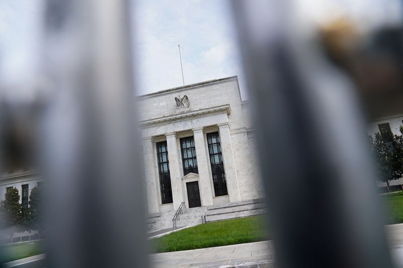 Fed corre reta final em direção a outra grande alta de juros Por Reuters