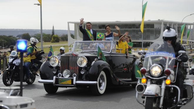 TSE proíbe Bolsonaro de usar imagens do 7 de setembro em campanha