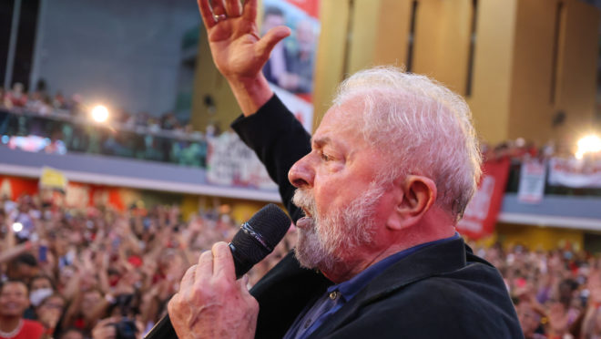 Lula faz ofensiva nos estados do Sul para tentar vencer eleição no 1º turno