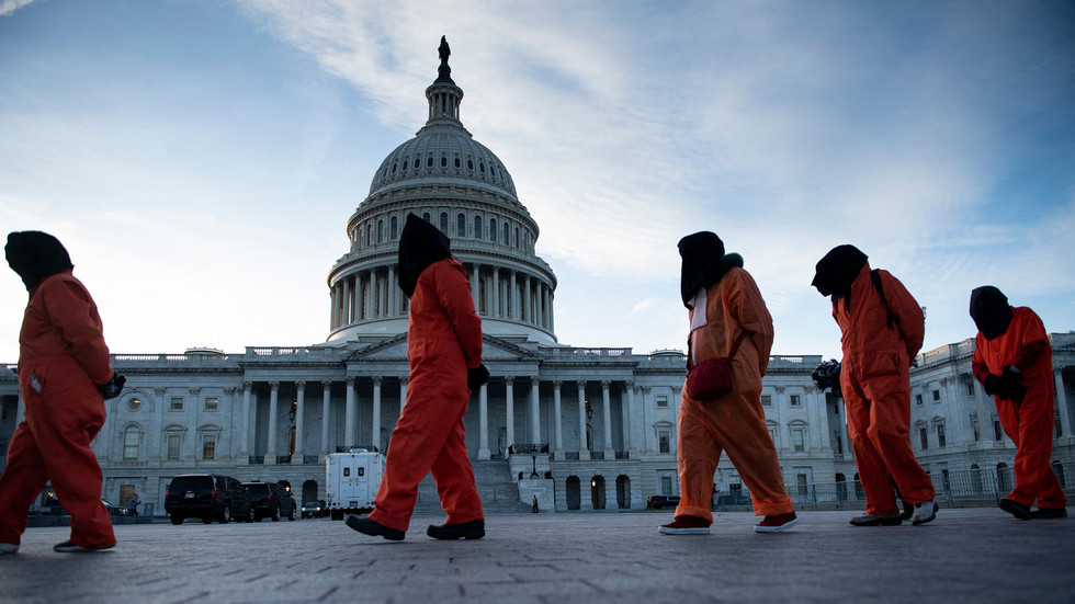 EUA silenciosamente intensificando esforços para fechar Guantánamo – WSJ – RT World News