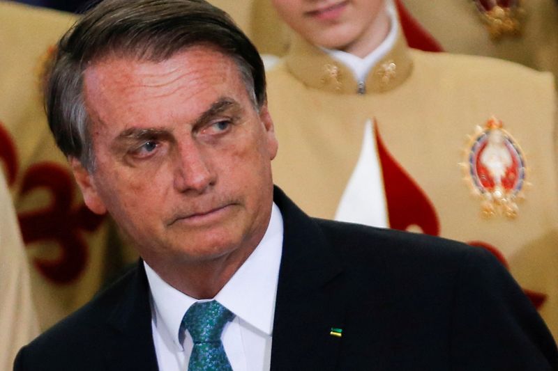 Bolsonaro repete Guedes e comemora previsão de deflação no trimestre Por Reuters