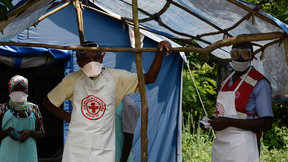 País africano declara surto de ebola — RT World News