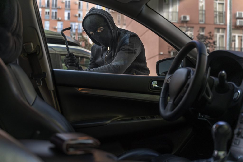 Conheça o novo método utilizado por bandidos na aplicação de golpes na venda de carros de forma online e como se proteger