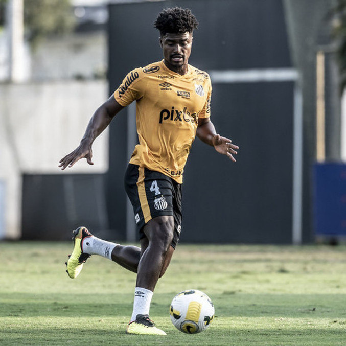 Antes elogiada, zaga do Santos vira motivo de desconfiança da torcida – Esportes