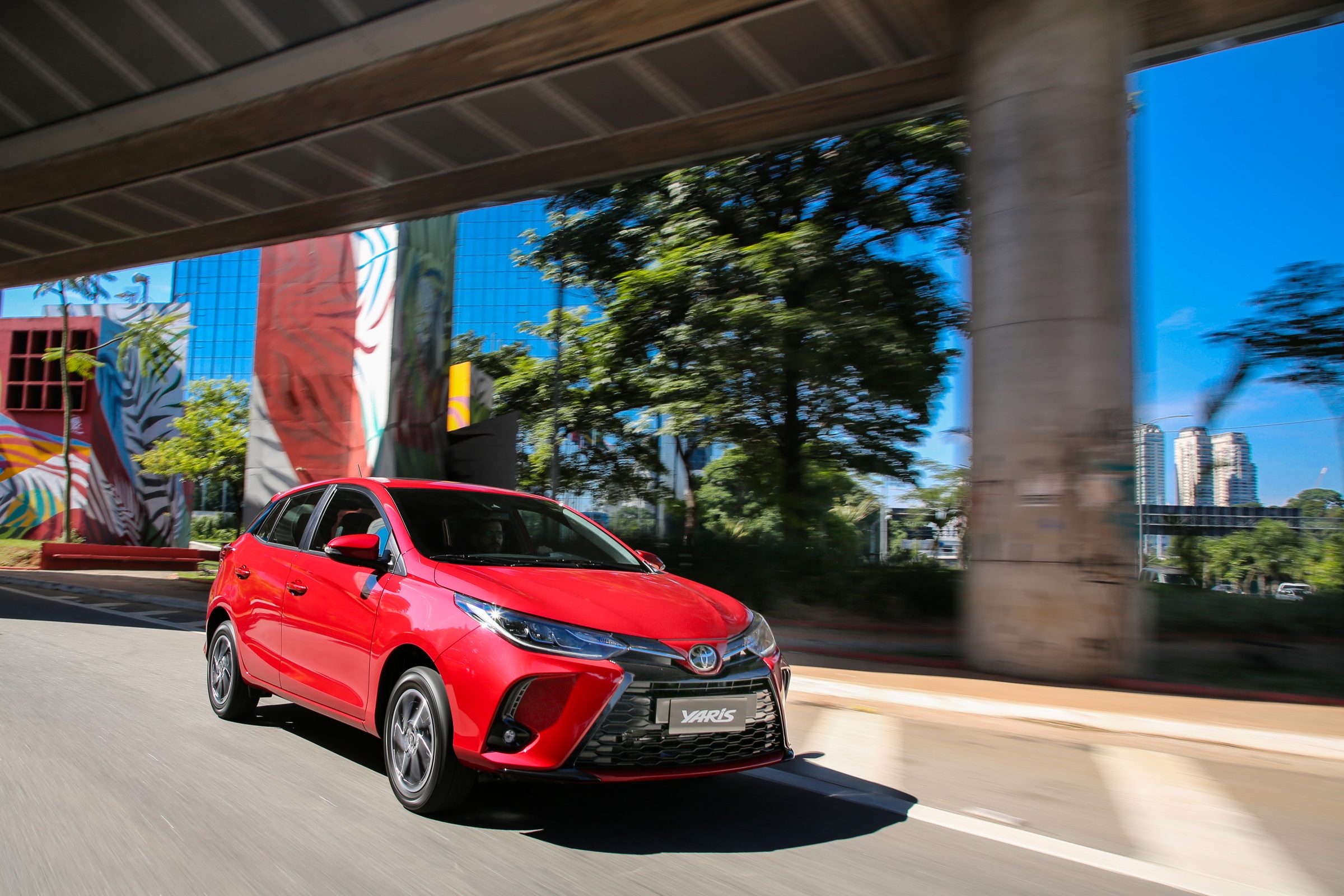 Atributos positivos e que deixa a desejar no Toyota Yaris 2023 XL