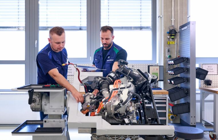 BMW começa produção de células de combustível para o BMW iX5