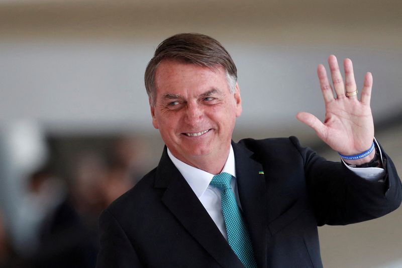 Bolsonaro corta investimentos para reservar R$ 19,4 bi do orçamento secreto Por Estadão Conteúdo