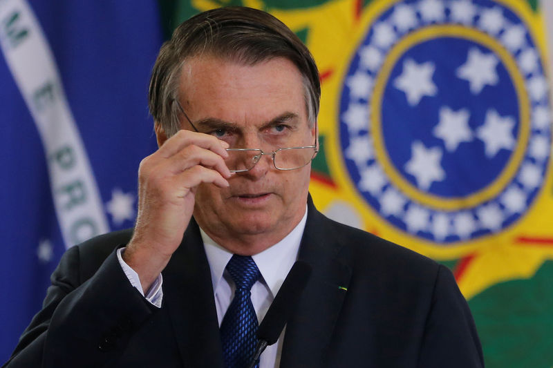 Bolsonaro deve sancionar PL que amplia cobertura, diz colunista Por Investing.com
