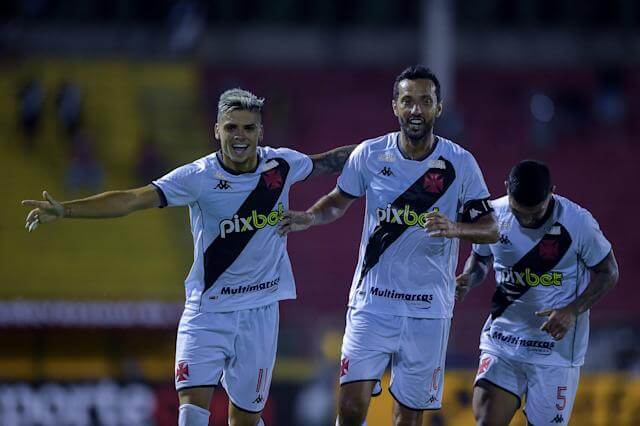 Deu ruim! Jogador do Vasco vai ser julgado pelo STJD e pode pegar punição pesada – Papo na Colina