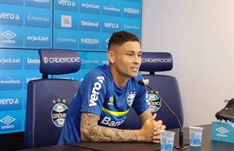 Diogo Barbosa faz autocrítica com a camisa do Grêmio: “Fui muito abaixo”