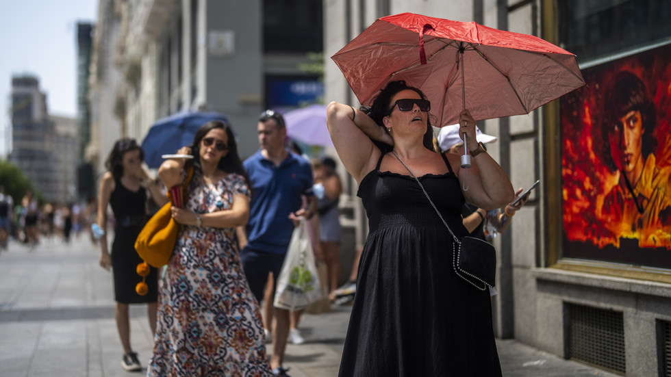 Europa vive o verão mais quente da história registrada — RT World News