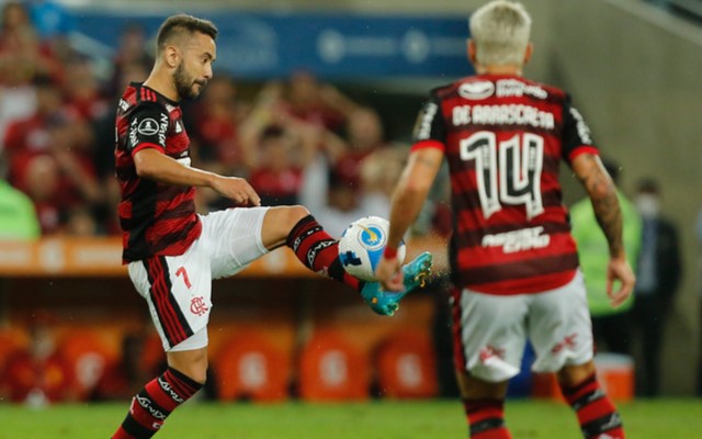 Everton Ribeiro bate recorde pelo Flamengo em Libertadores e projeta: “Em busca do tri” – Flamengo – Notícias e jogo do Flamengo