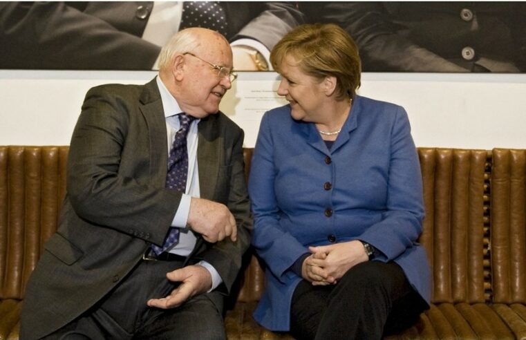 Gorbachev ‘mudou minha vida’ – Merkel – RT World News