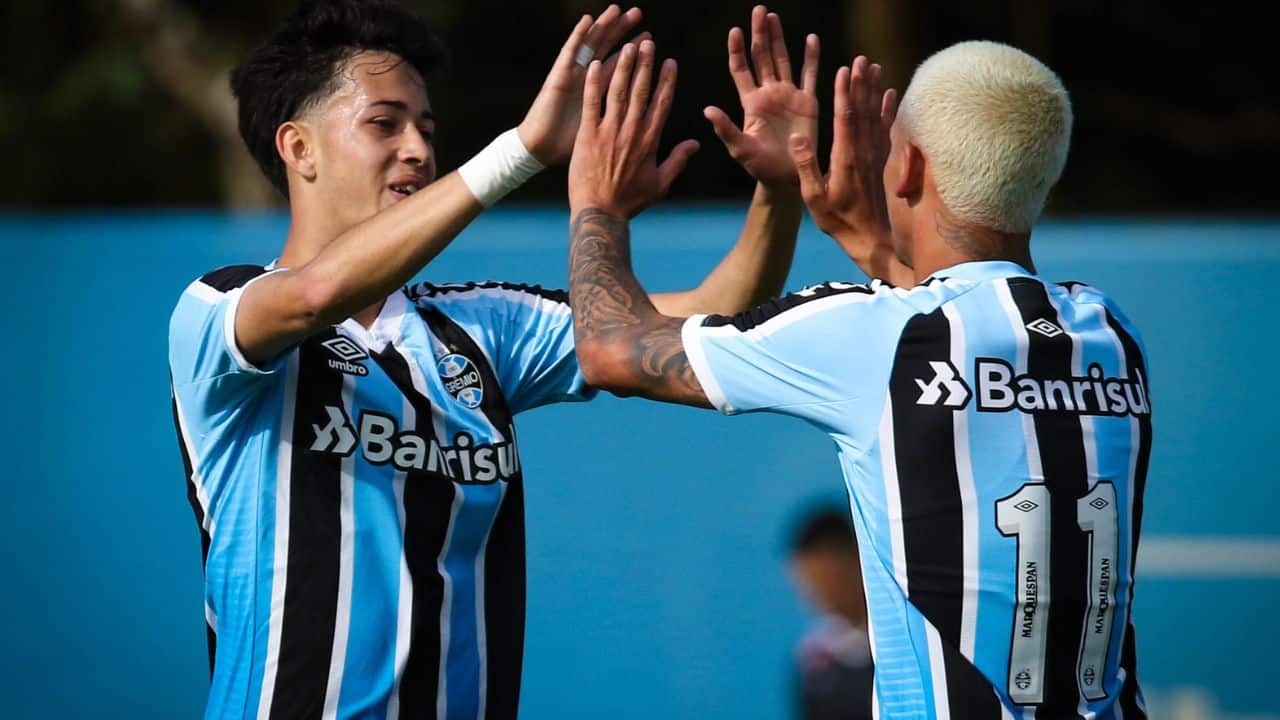 Grêmio atropela o 12 Horas de forma impiedosa e arranca bem na Copa FGF 2022
