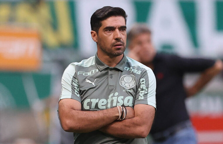 Jornalista alfineta treinador do Palmeiras e causa revolta