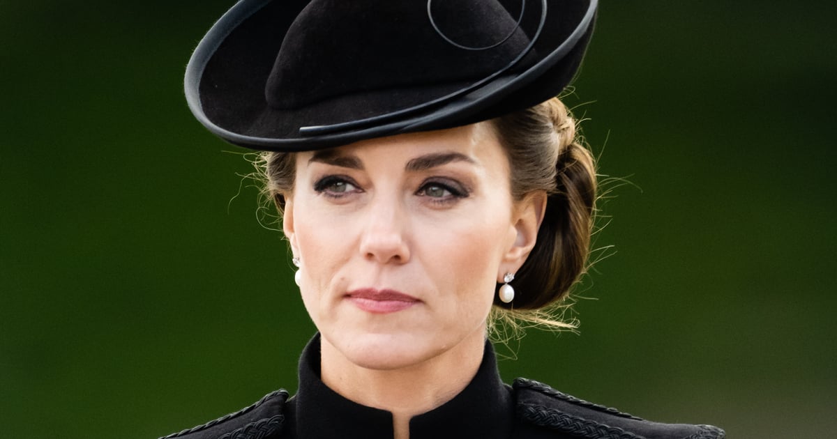 Kate Middleton usa gargantilha de pérolas da rainha em funeral