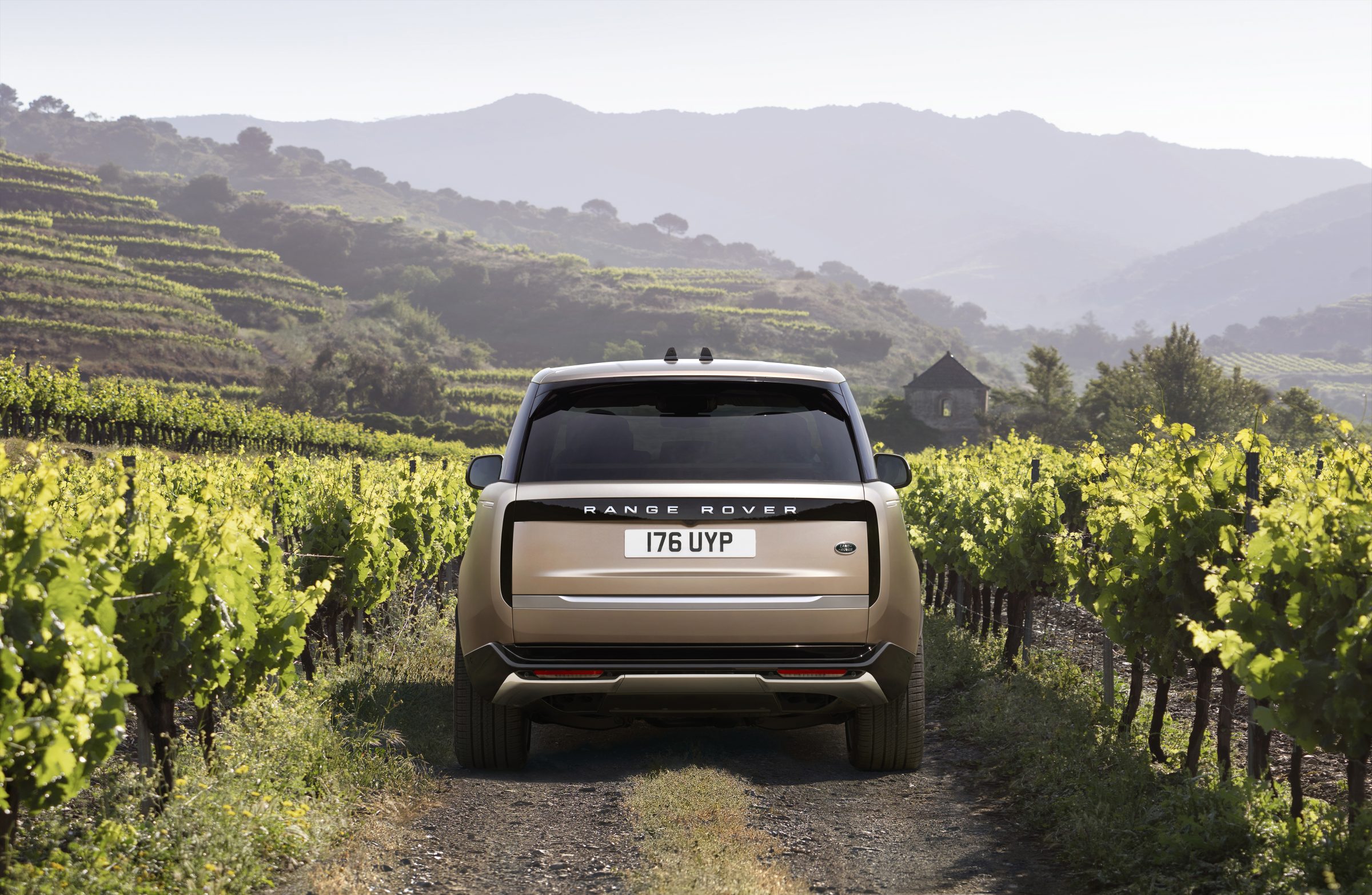 Primeira Range Rover de R$ 1 milhão é entregue;  saiba detalhes