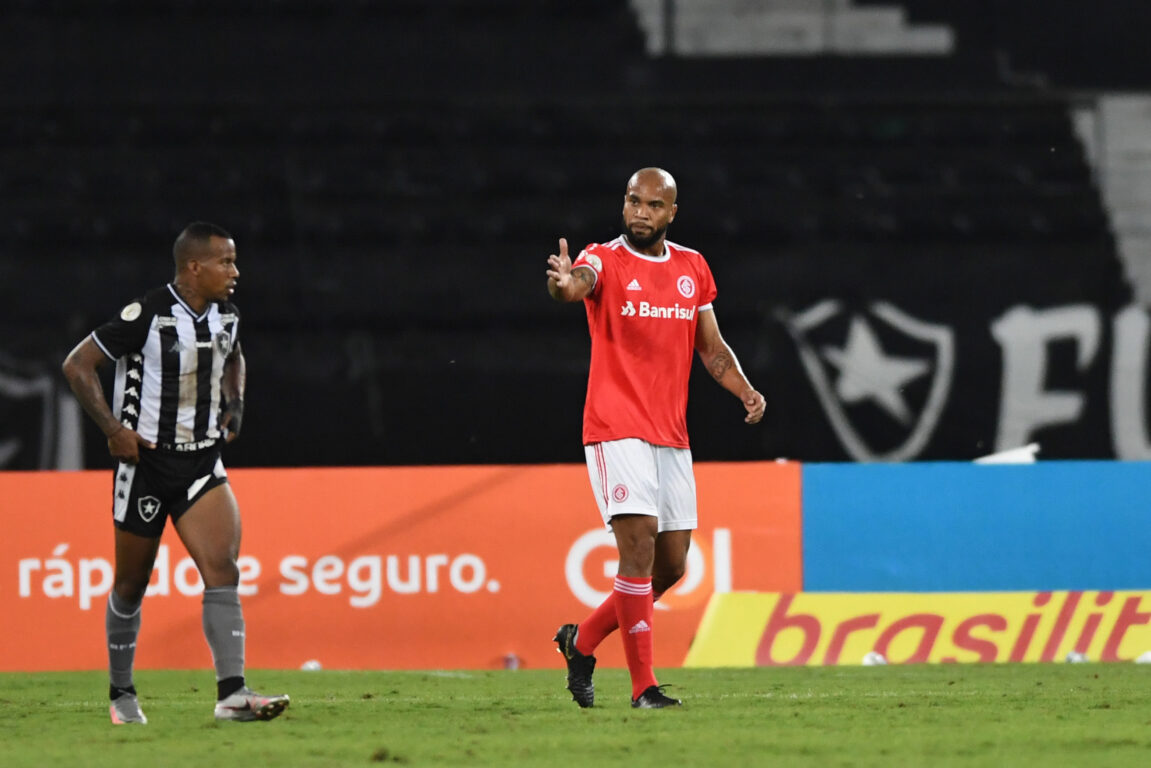 Qual é a chance de Rodrigo Moledo ficar no Inter em 2023?