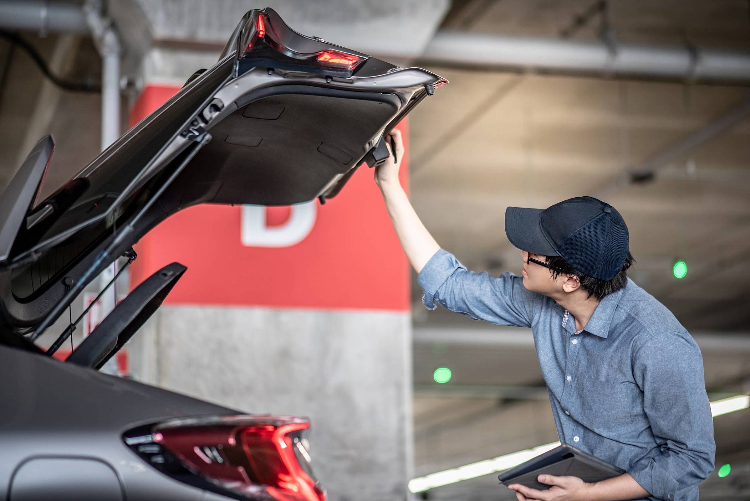 Reconheça os sinais da perda de ação da mola a gás do carro