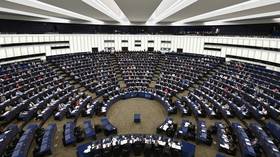 UE classifica seu próprio estado-membro de 'autocracia'