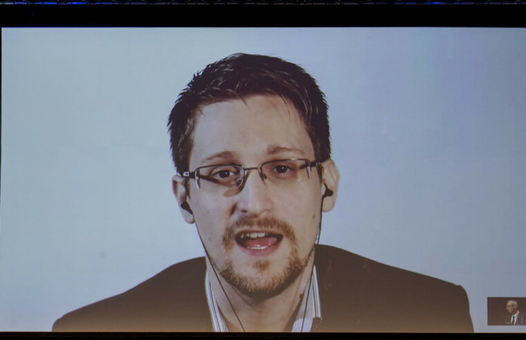 Snowden obtém cidadania russa — RT World News