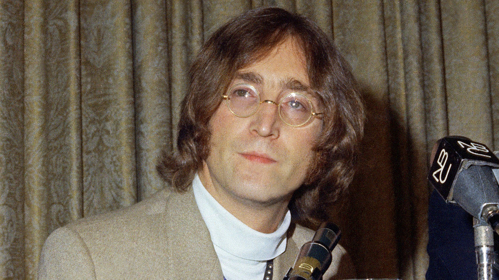 Tribunal decide sobre apelação do assassino de John Lennon — RT World News