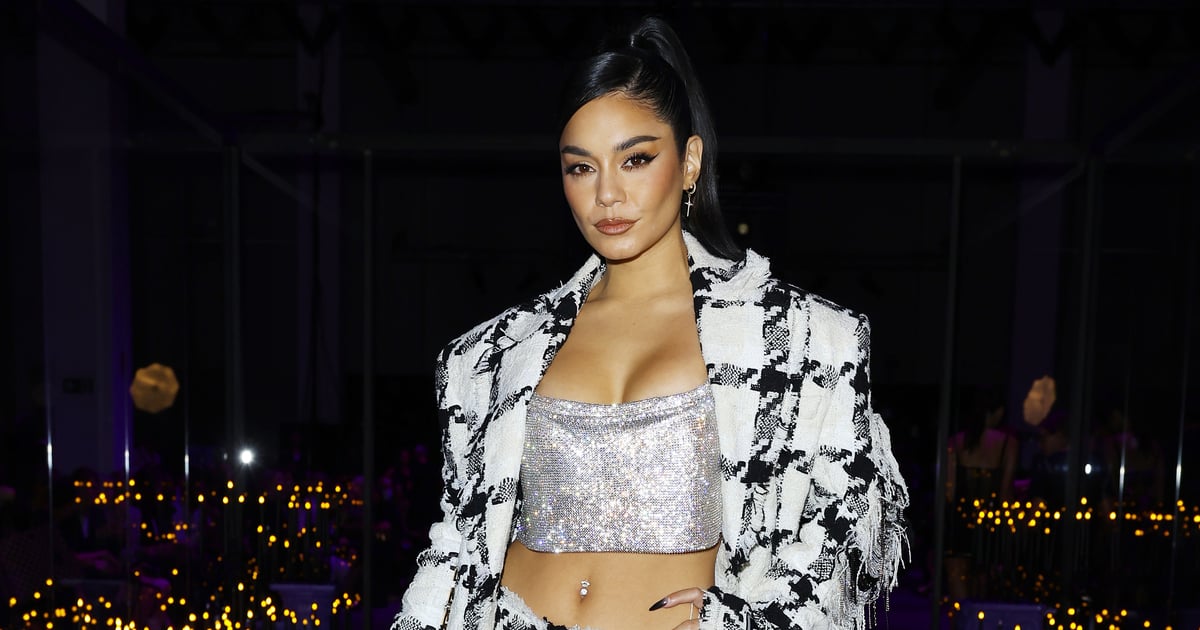 Vanessa Hudgens na Versace durante a Semana de Moda de Milão