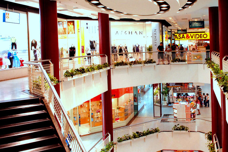 Vendas nos shoppings sobem 14,1% em julho na comparação anual, diz Abrasce Por Estadão Conteúdo