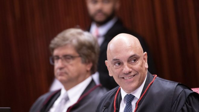 não há “absolutamente nada de secreto na Justiça Eleitoral”