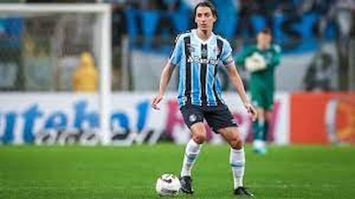 Provável escalação do Grêmio para enfrentar o CSA tem muitos retornos