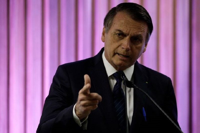 Bolsonaro quer 13º do Auxílio Brasil para mulheres e antecipa caldendário com foco no 2º turno Por Reuters