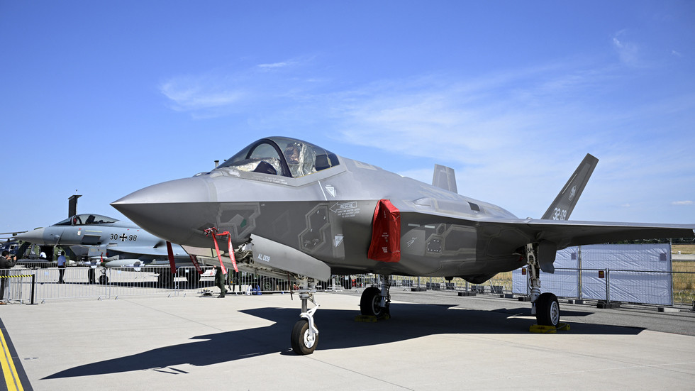 Pentágono aprova entregas de F-35 contendo liga chinesa – Politico – RT World News