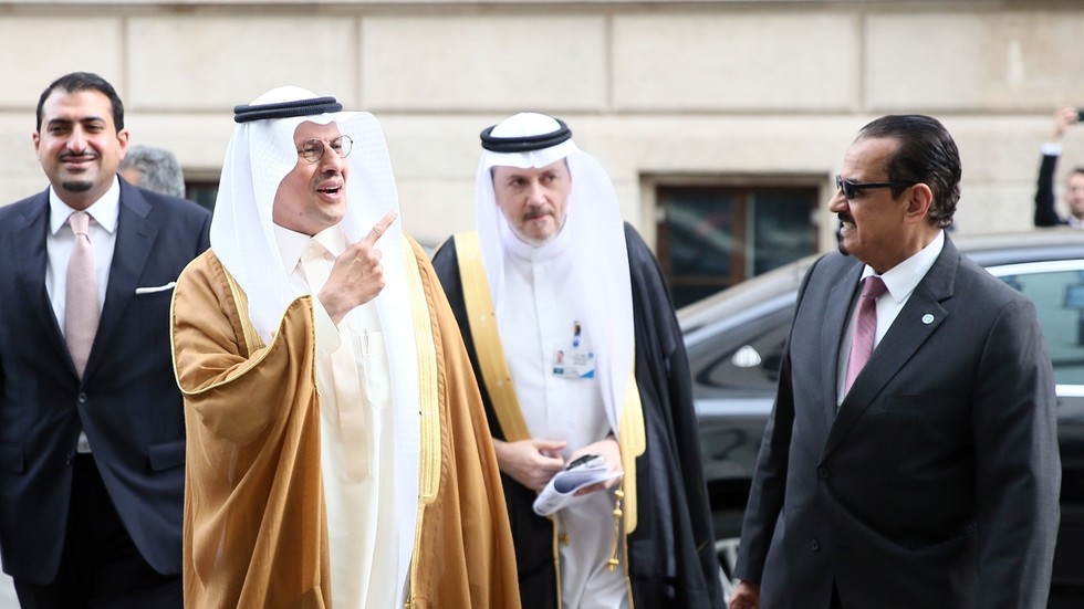 Parlamentares dos EUA querem punir Arábia Saudita e Emirados Árabes Unidos – RT World News