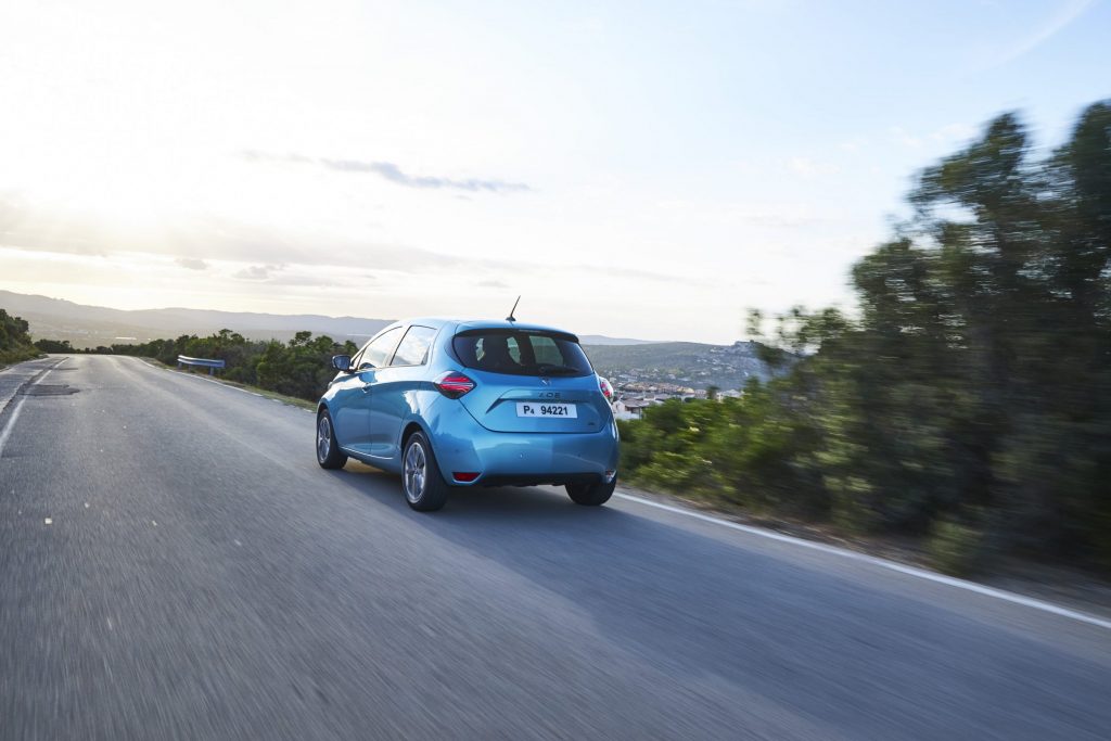Conheça os atributos do Renault E-Tech, modelo que já está na terceira geração, veja os pontos positivos e Zoe do carro