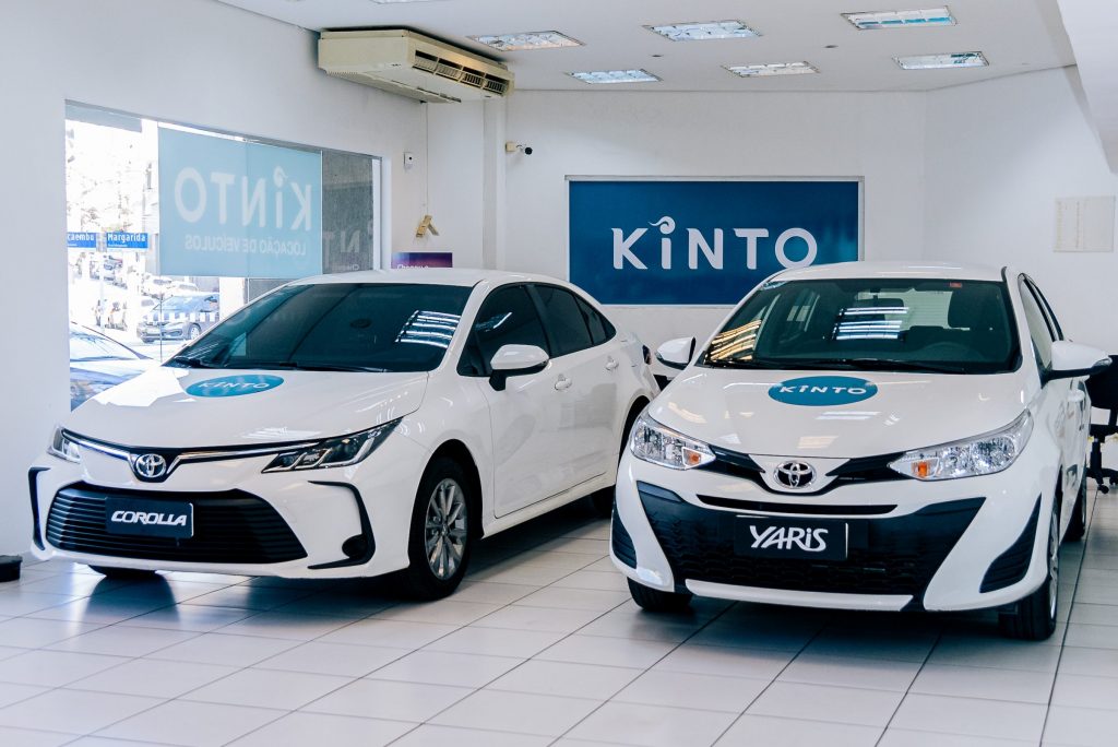 A empresa de mobilidade da Toyota, a KINTO acaba de marcar presença em 100% da rede de concessionárias da marca