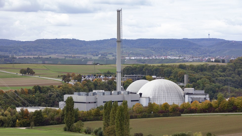 Alemanha resolve questão de usina nuclear — RT World News