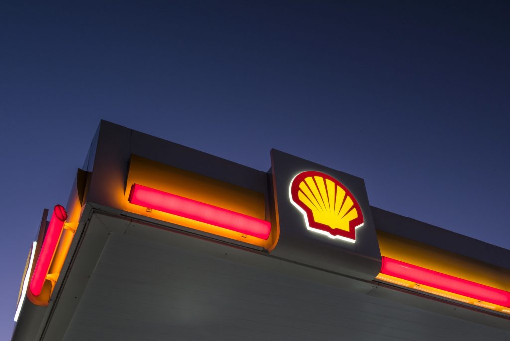A nova gasolina Shell V-Power conta com uma tecnologia que até promete 100% de limpeza das partes críticas do motor