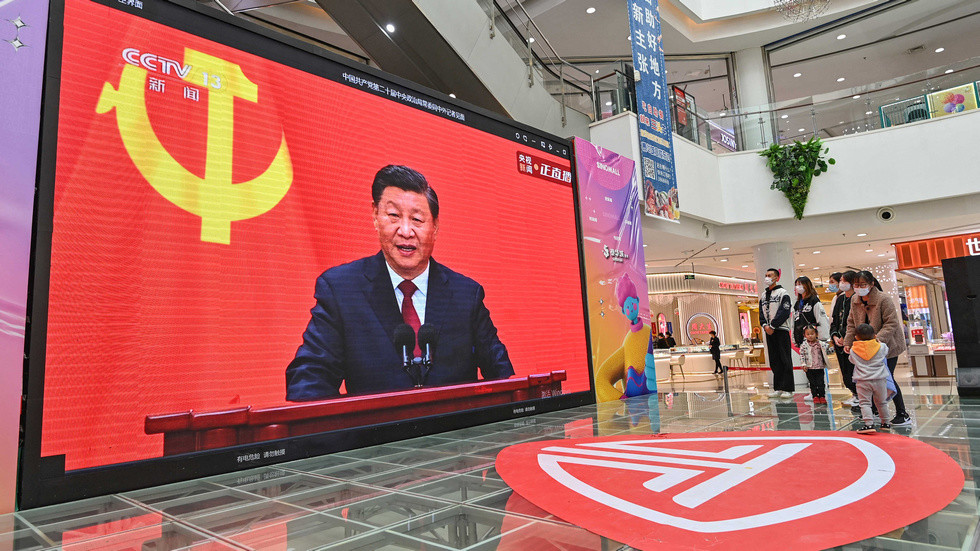 Xi reeleito como líder do Partido Comunista Chinês para terceiro mandato – RT World News
