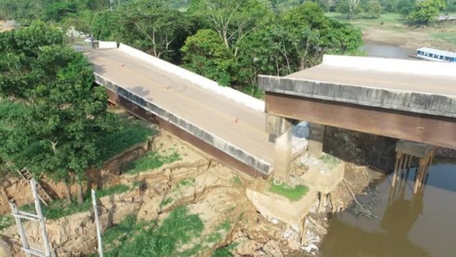 Após 10 dias, mais uma ponte desaba na BR-319 no Amazonas