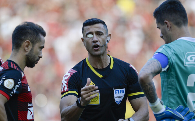 Árbitro da final da Copa do Brasil apitou 3 jogos do Flamengo nesta temporada – Flamengo – Notícias e jogo do Flamengo