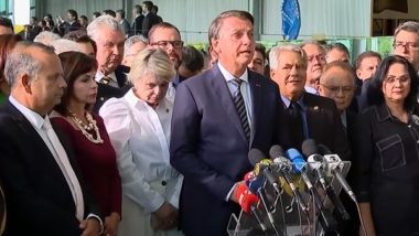 Bolsonaro reúne senadores aliados eleitos no Alvorada