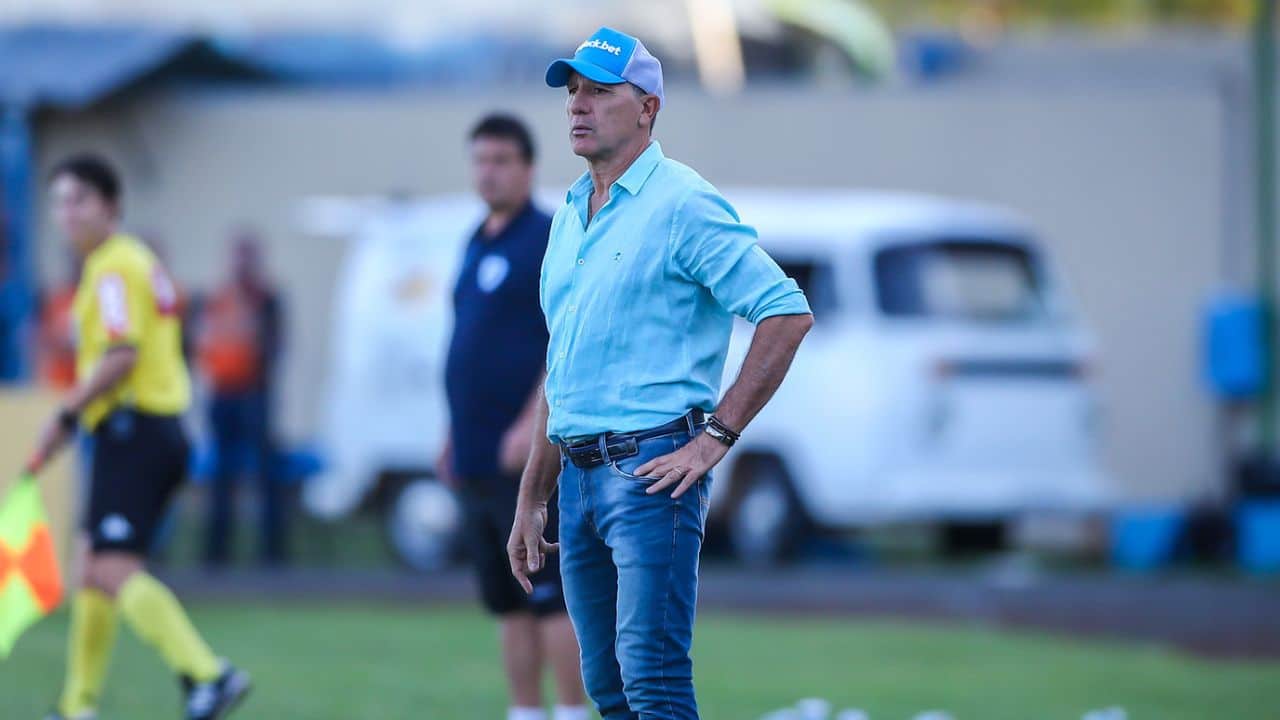 Chances de acesso do Grêmio sofrem leve queda após empate em Londrina