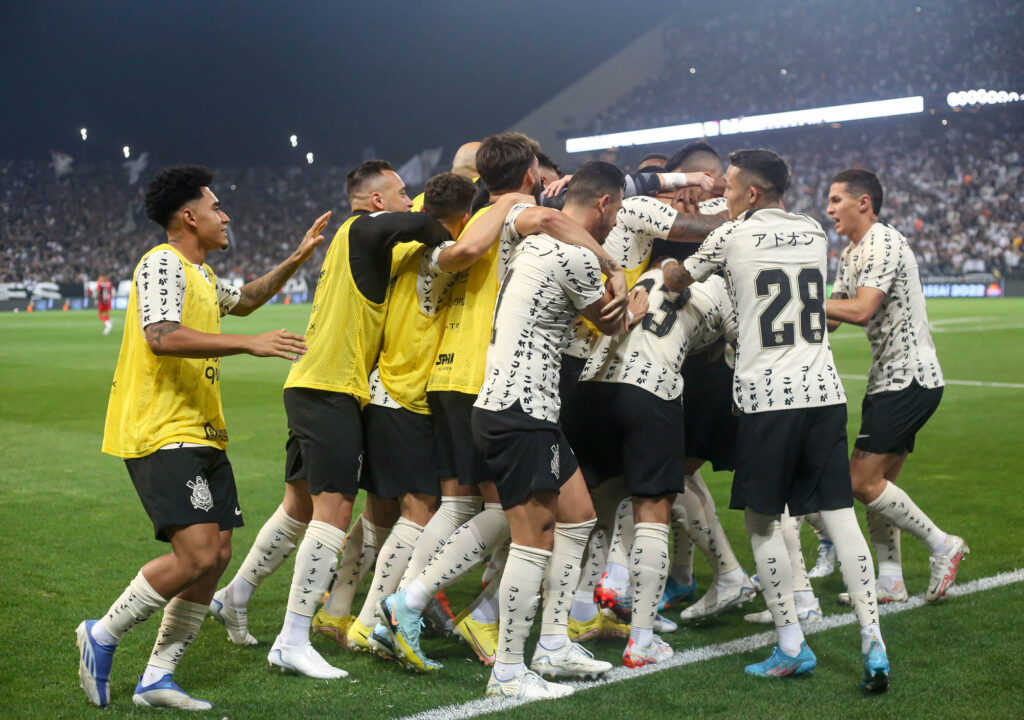 Corinthians mantém aproveitamento na Arena