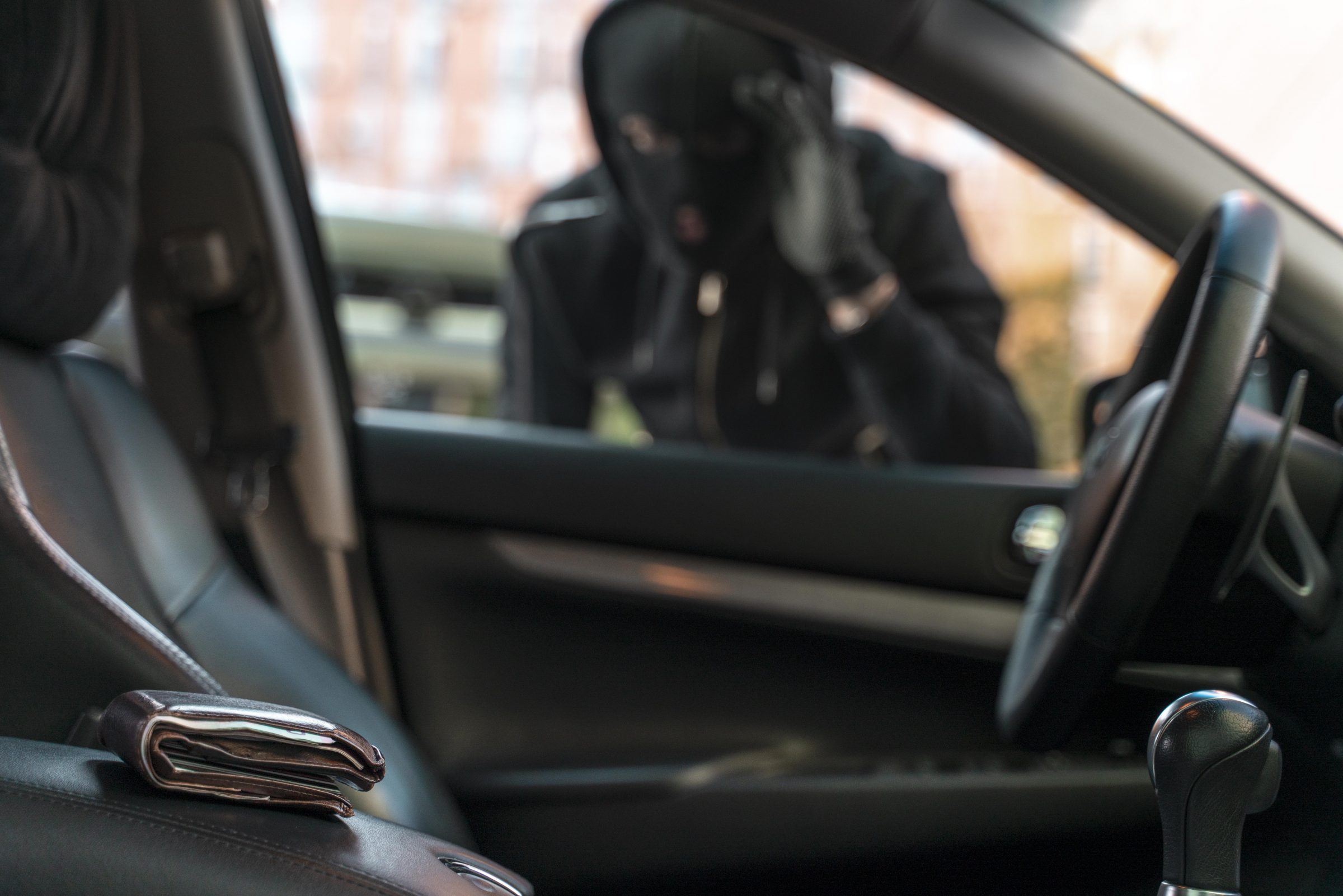 Criminosos que hackeavam carros para roubar são detidos