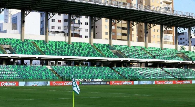 Em jogo remarcado após divergências, Corinthians visita Goiás – Esportes